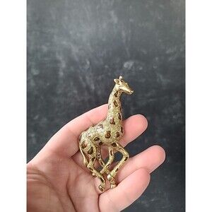 Giraffe Enamel Gold Tone Metal Brooch Vintage Costume Jewelry